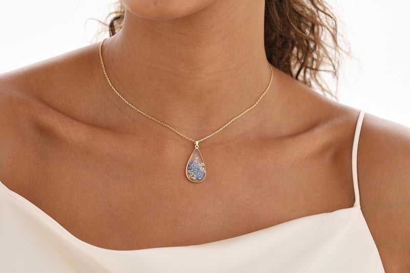 AUNTESIGN Store Forget-Me-Not and Queen Anne's Lace Pressed Wildflower Necklace | Birth Month Real Flower Necklace | Gold/Silver Pressed Flower Jewelry | Personalized Handmade Jewelry - Image 2